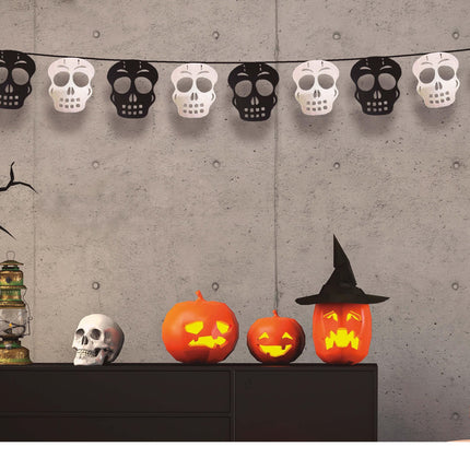 Linea di bandiera Halloween Teschi Nero Argento 2,75m