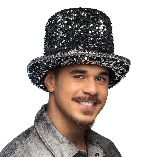 Cappello d'argento con paillettes