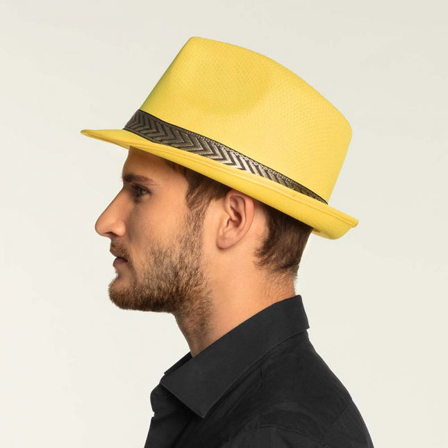 Cappello giallo