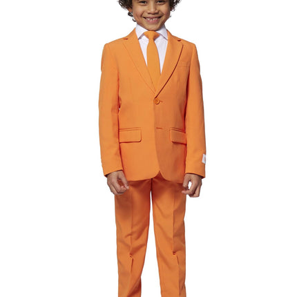 Ragazzo in abito arancione OppoSuits