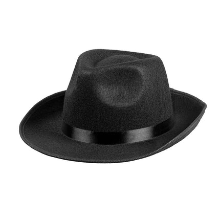 Bambino gangster dal cappello nero