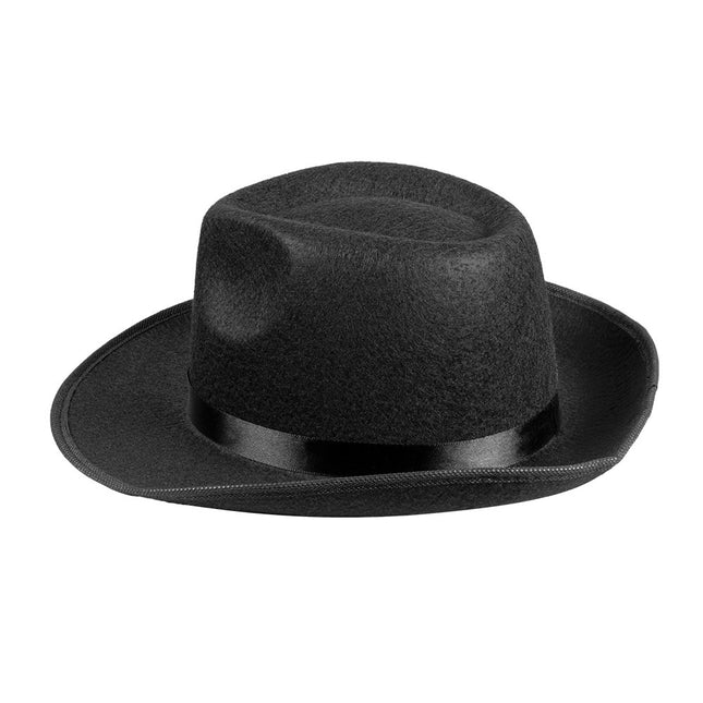 Bambino gangster dal cappello nero