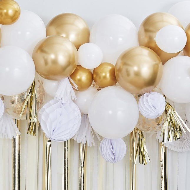 Set di decorazioni dorate con palloncini