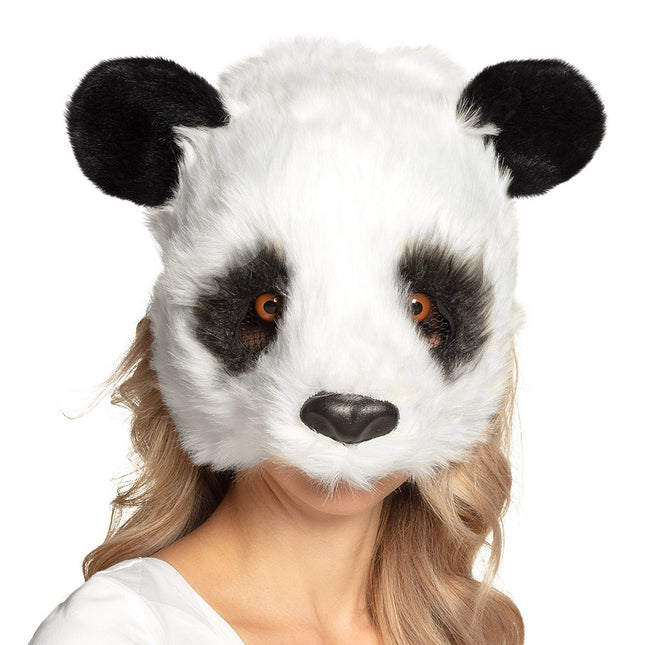 Panda a mezza maschera