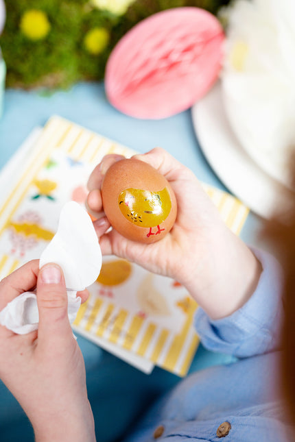 Uovo di Pasqua a nido d'ape rosa da 12 cm