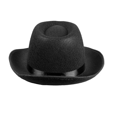 Bambino gangster dal cappello nero