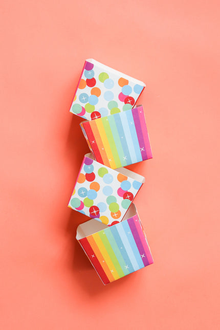 Scatole di caramelle di buon compleanno coriandoli arcobaleno 5 pezzi