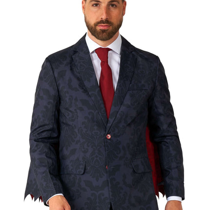 Vampiro vittoriano vestito di nero da uomo Suitmeister