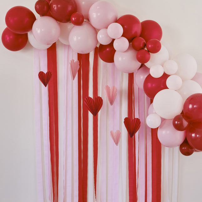 Arco di cuori con palloncini